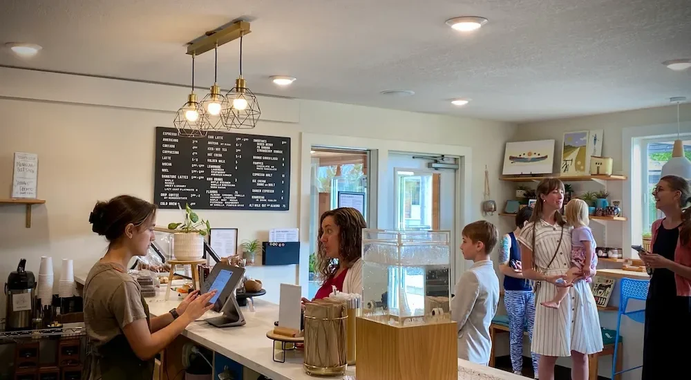 Ordering at Cafe Wren(cropped)